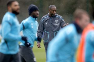 Dennis Lawrence giving out instructions (Photo by Adam Fradgley/West Bromwich Albion FC via Getty Images)