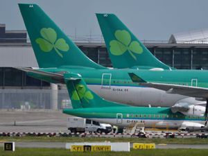 Supporting image for story: Aer Lingus pilots will not escalate strike as both sides agree to Monday meeting