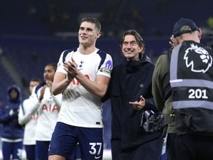 Supporting image for story: Micky van de Ven has a big future at Tottenham – Thomas Frank