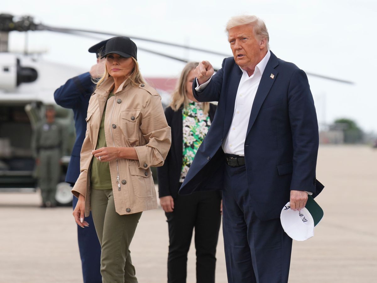 Trump visits Texas amid fears over his plans to scrap disaster relief agency