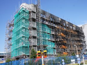 Supporting image for story: Watchdog urges deadline to make buildings covered in dangerous cladding safe