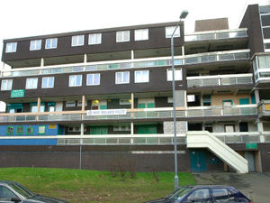 Supporting image for story: Rundown Wolverhampton estate to be torn down by bulldozers