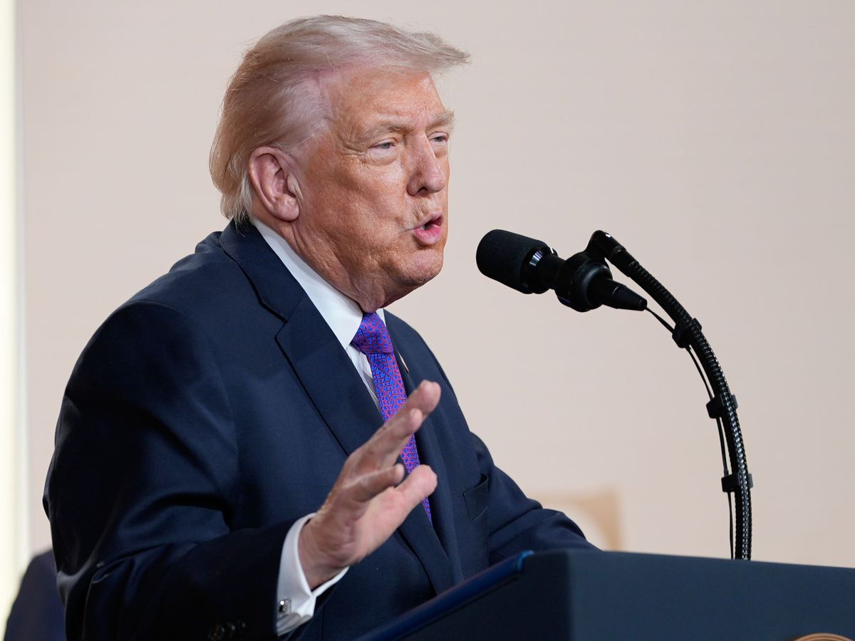 Trump’s racist post about Obamas deleted after backlash Trump’s racist post about Obamas deleted after backlash