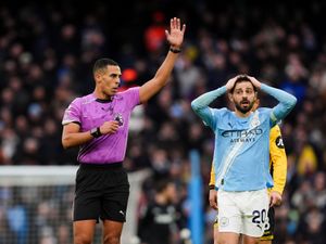 Supporting image for story: Pep Guardiola unhappy with refereeing decision despite win over Wolves
