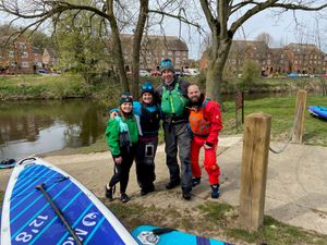 Craig Jackson, an operational fire instructor and paddle board guide, teaches people how to paddle board safely after it has become a popular water activity. Photo: Emma Graystone @emmagraystonephotgraphy