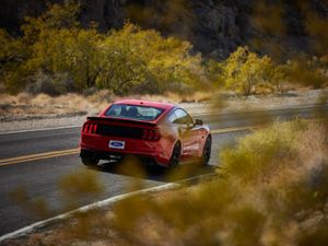 Supporting image for story: How the coronavirus pandemic caused Cannonball Run records to tumble