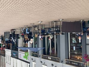 Supporting image for story: Opportunity to serve food and drink on city's streets extended for a year