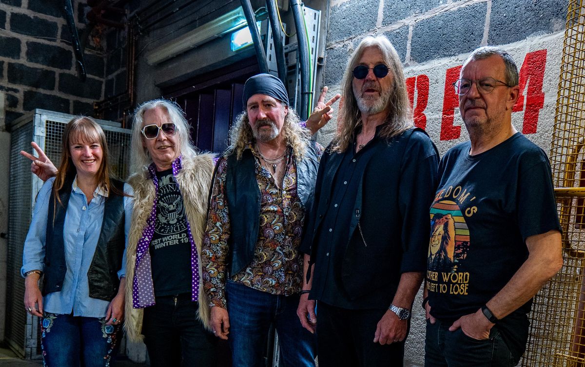 Andy Sharrocks & The Incurable Romantics announce June 2025 headline Tenbury Wells Show