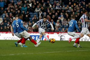 EDITORIAL USE ONLY. No use with unauthorized audio, video, data, fixture lists, club/league logos or 'live' services. Online in-match use limited to 120 images, no video emulation. No use in betting, games or single club/league/player publications