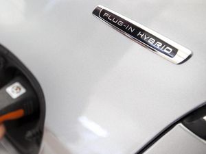 Supporting image for story: New European CO2 limit risks ‘invasion of fake electric vehicles’, warns green group