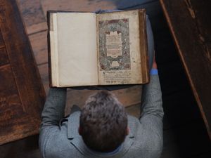 Supporting image for story: Welsh Bible printed in 1588 to go on display in Wales for first time