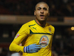 Supporting image for story: Wolves weigh up fresh bid for Leon Clarke