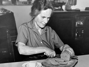 Supporting image for story: Organic farming pioneers who confounded the many doubters