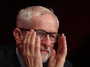 Supporting image for story: Corbyn seeks to play down rift at heart of Labour as key aide resigns