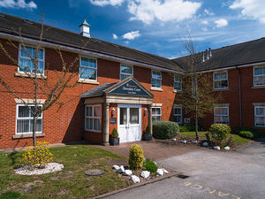 Supporting image for story: Festive Christmas Fete in Wednesbury