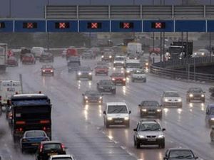 Supporting image for story: Crash on Aston Expressway causing long tailbacks on M6