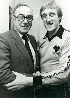 Billy Wright with Derek Parkin in November 1981. The occasion was a match between Wolves and Dudley Town to celebrate Dudley Town's new floodlighting. 