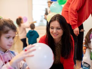 Supporting image for story: Sophie Ellis-Bextor meets ‘truly inspiring’ Ukrainian refugee children