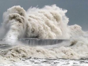 Supporting image for story: This is why the UK doesn’t get hurricanes