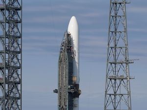Supporting image for story: Jeff Bezos’ space company calls off debut launch of massive new rocket