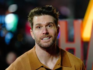 Supporting image for story: Celebrity in Joel Dommett costume revealed on Masked Singer