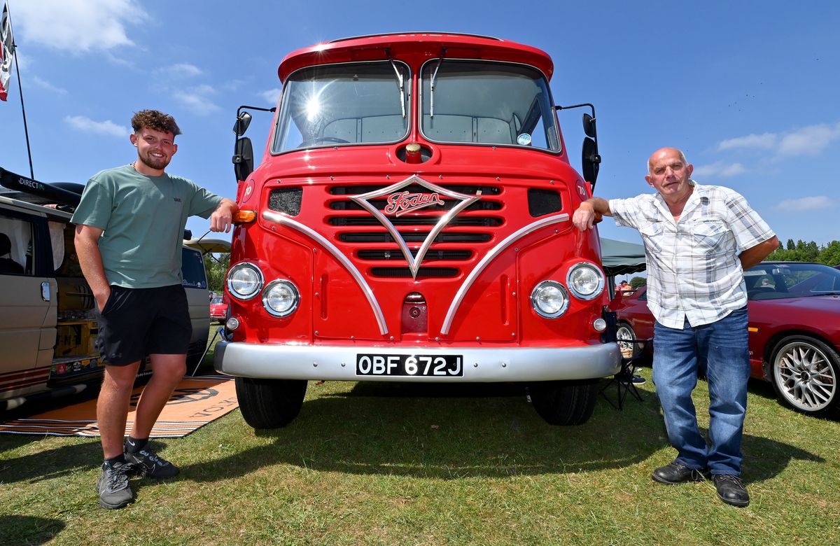 Watch: Family and motor filled fun at Walsall Arboretum at the annual Classic Car show