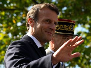 Supporting image for story: Macron: Turn out the lights and brace for Russian gas cut-off