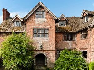 Supporting image for story: Appeal launched to help the former home of artist Sidney Nolan