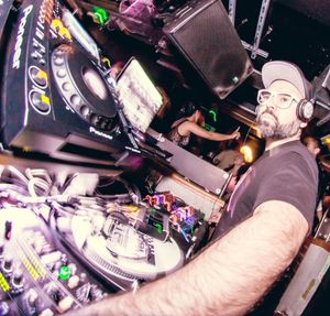 Supporting image for story