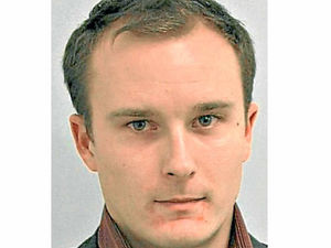 Supporting image for story: Shropshire conman held in Australia after 14 months on run