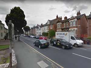 Supporting image for story: Off-duty cop and young men help save pensioner who collapsed on mobility scooter