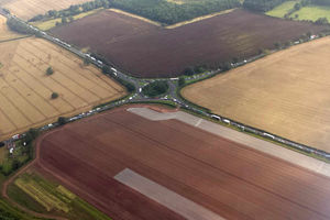 Traffic builds up near to the site. Image courtesy of Westbeach Flight Academy/Travel Tom/Free Radio