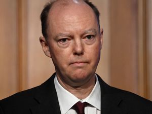 Supporting image for story: Chris Whitty tells NHS staff it is their professional responsibility to get jabs