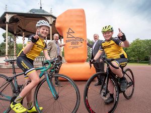 Supporting image for story: Leaders celebrate Commonwealth Games being one year away