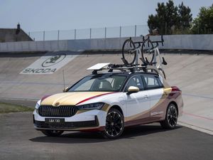 Supporting image for story: Skoda celebrates 130 years of its links to cycling with one-off Superb Estate