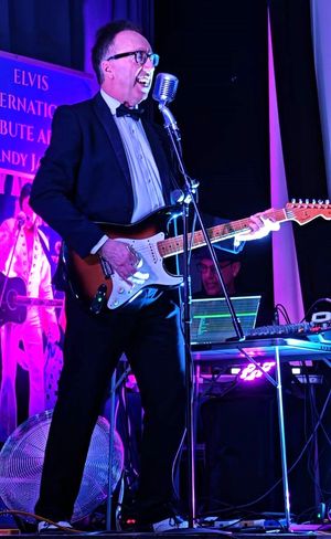 Paul Birch as Buddy Holly