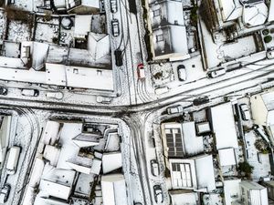 Supporting image for story: In Pictures: Storm Goretti batters Britain with snow, wind and rain
