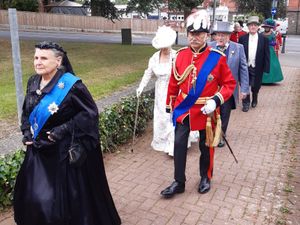 Supporting image for story: Victorian Festival kicked off by 'royal' visitor