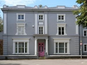 Supporting image for story: Owner promises to renovate decaying Stockwell House if plans for three new homes approved