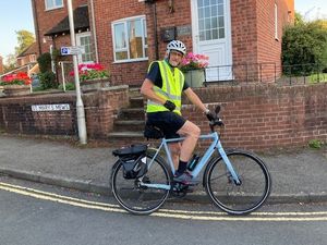 Supporting image for story: Saddlesore mayor smashes his 100 miles target in charity bike ride