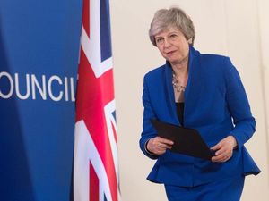 Supporting image for story: May should quit next month, says Iain Duncan Smith