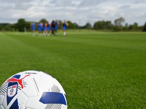 Supporting image for story: Michael Appleton explains key Shrewsbury set piece focus ahead of new campaign