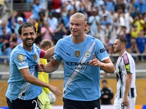 Supporting image for story: Erling Haaland hits 300th career goal as Man City cruise past Juventus