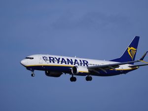 Supporting image for story: Ryanair to create 450 jobs in £40m Prestwick Airport expansion
