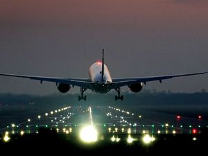 Supporting image for story: Government flight to rescue Britons stranded in Oman