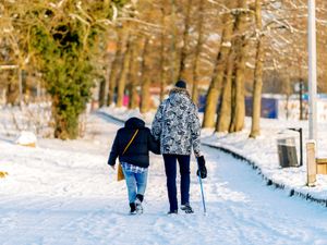 Supporting image for story: Shropshire weather: Snow forecast as temperatures drop again across UK