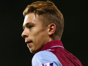 Supporting image for story: AFC Telford sign former Aston Villa midfielder Henry Cowans