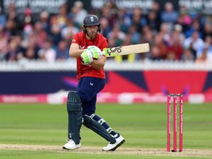Supporting image for story: Jos Buttler helps Lancashire overcome Yorkshire and reach quarter-finals