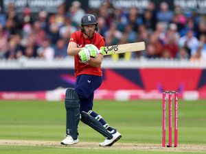 Supporting image for story: Jos Buttler helps Lancashire overcome Yorkshire and reach quarter-finals