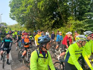 100 mile participants setting off